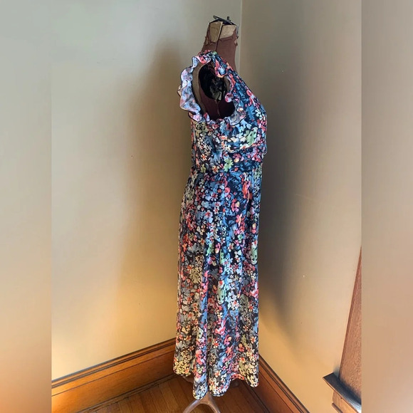 Mazik FLORAL  DRESS size medium sheer midi  ruffle sleeves - Picture 3 of 8